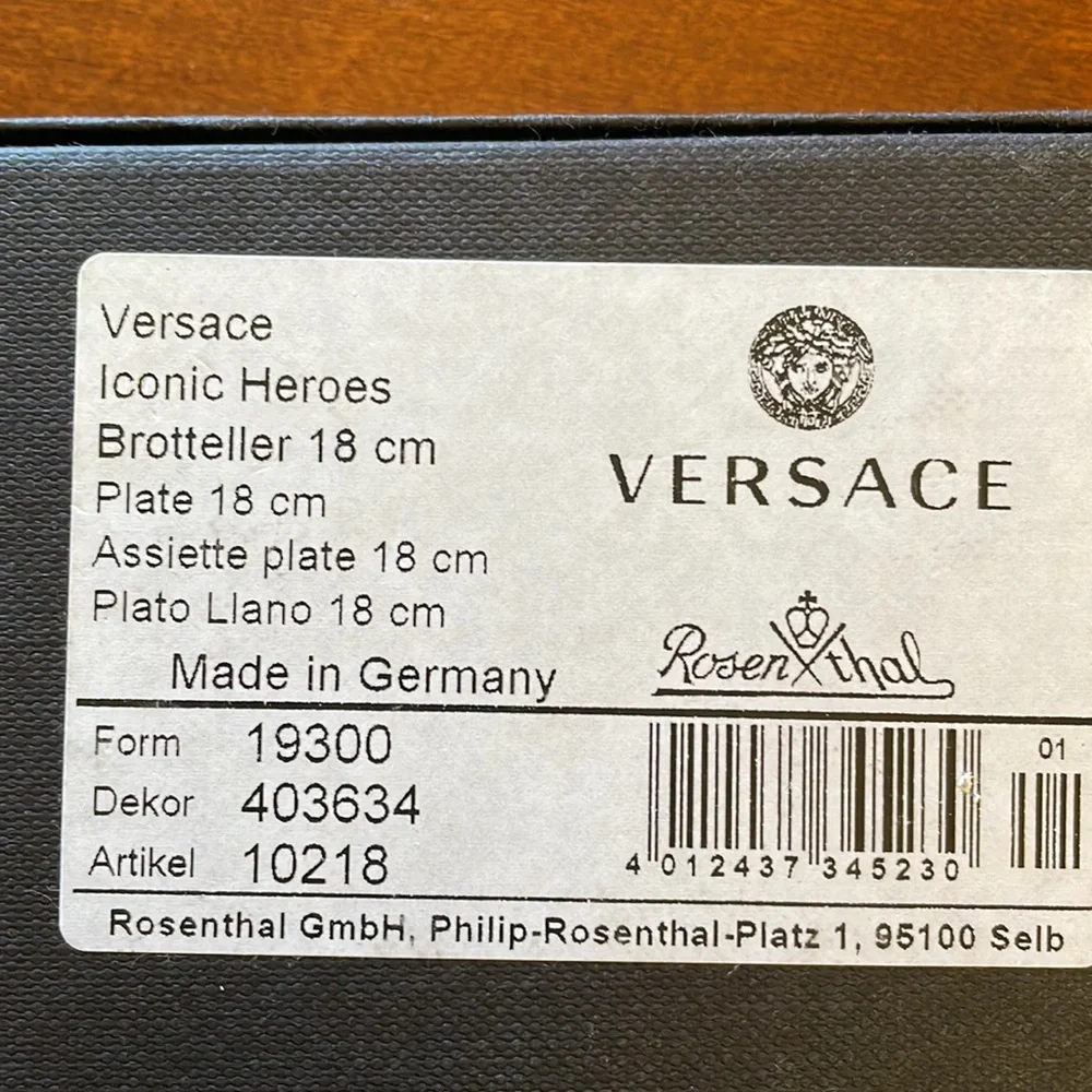 Rosenthal Versace Iconic Heroes Medusa Plate - Picture 8 of 8
